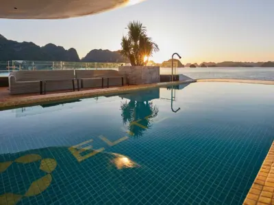 Круиз по Халонгу Elite of the Seas 5,5* 3 Дня/2 Ночи